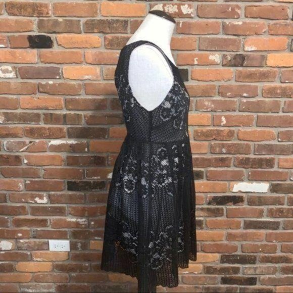 Free People Black Lace Cut Out Mini Dress Size 4 - Picture 4 of 8